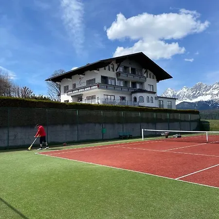 Haus Гостьовий будинок Шладмінг