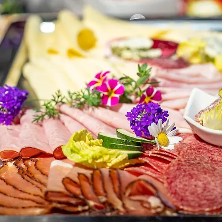 Haus Гостьовий будинок Шладмінг