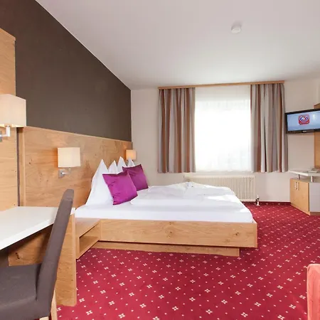 Haus Гостьовий будинок Шладмінг