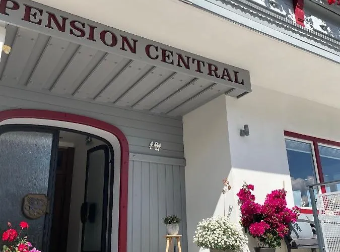 Haus Central Guest house 4*