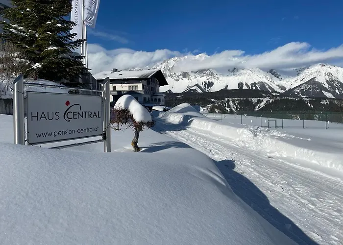 Haus Central Guest house 4*